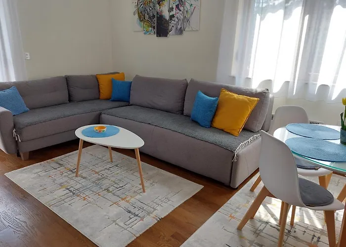 Happiness * زلاتيبور