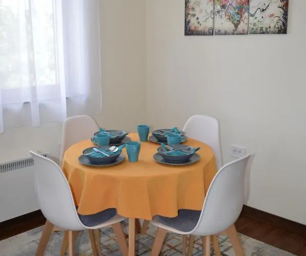 Happiness شقة زلاتيبور